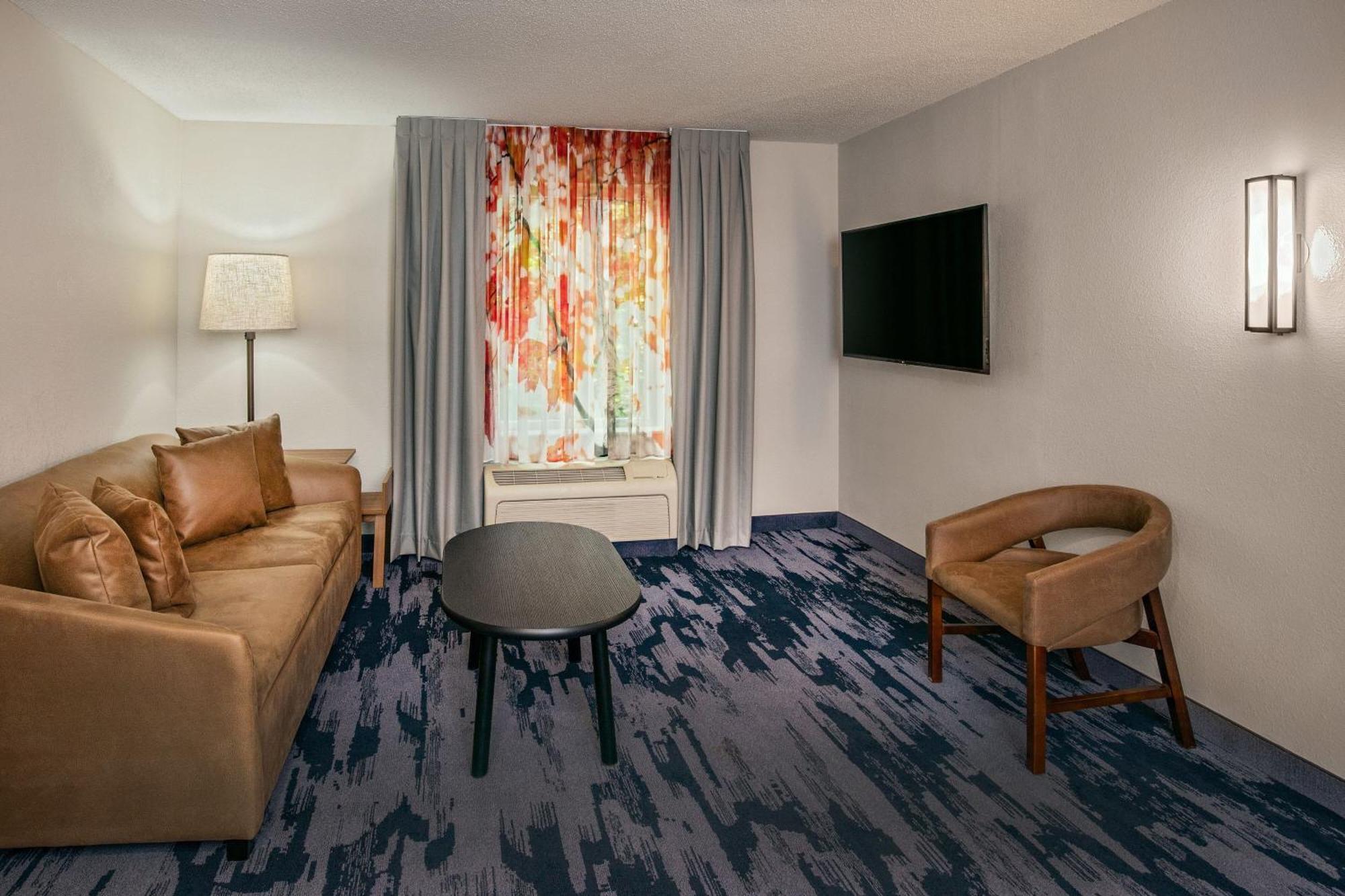 Fairfield Inn & Suites By Marriott Brunswick Freeport Екстер'єр фото