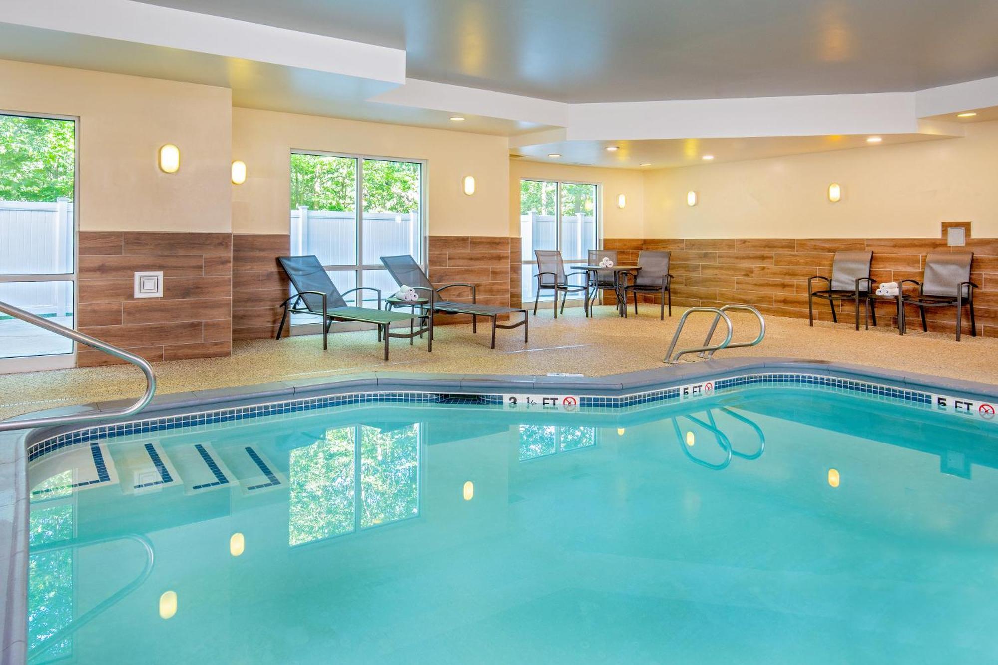 Fairfield Inn & Suites By Marriott Brunswick Freeport Екстер'єр фото