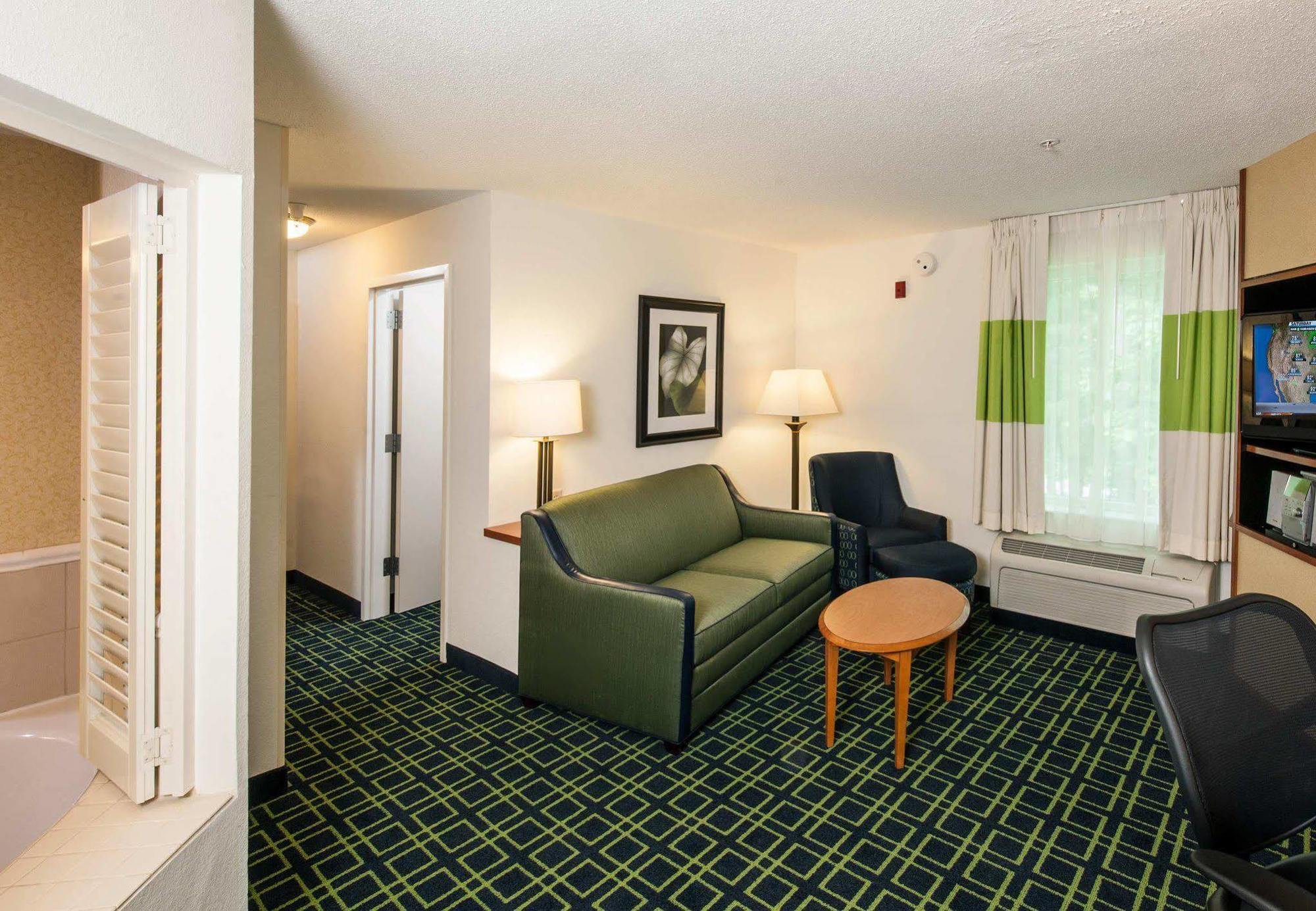Fairfield Inn & Suites By Marriott Brunswick Freeport Екстер'єр фото