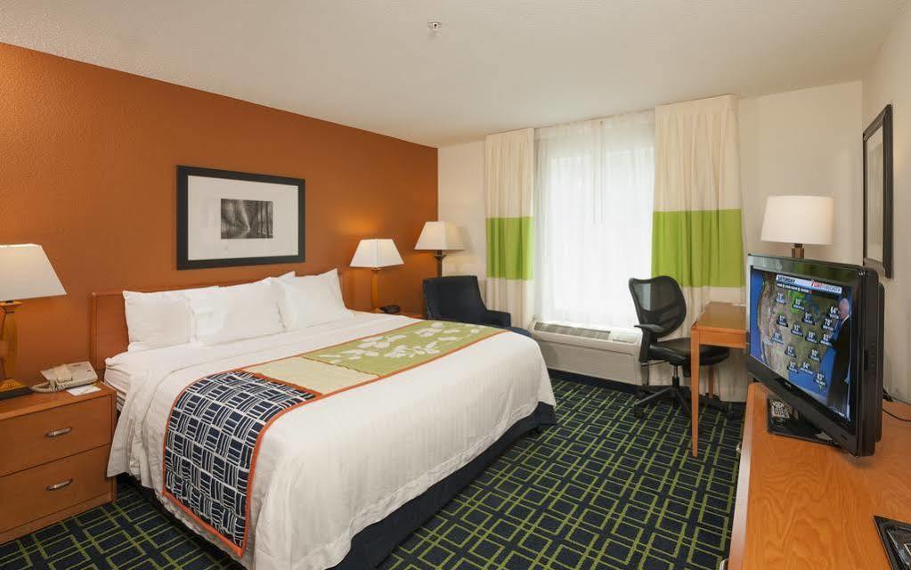 Fairfield Inn & Suites By Marriott Brunswick Freeport Екстер'єр фото